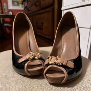 Messino Black/Tan Heels